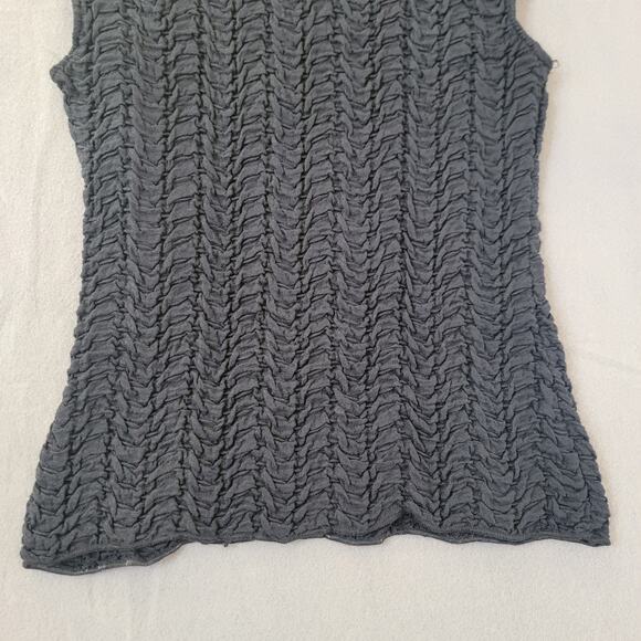 Zara Frilled Textured Cap Sleeves Black Top Sz Medium Casual Stretchy Corp - Picture 4 of 5